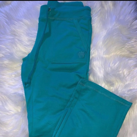 Set - Picture 3 of 3